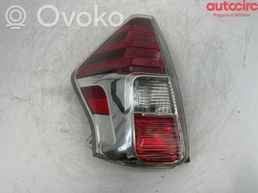 Toyota Prius+ (ZVW40) Luci posteriori