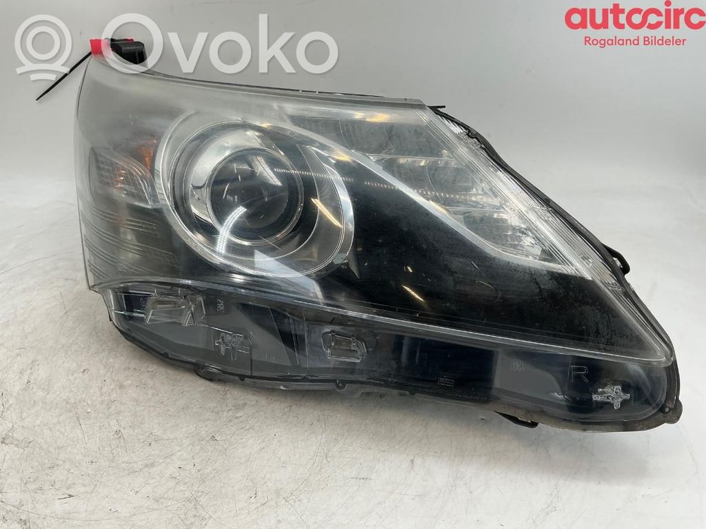 Toyota Avensis T270 Faro/fanale 