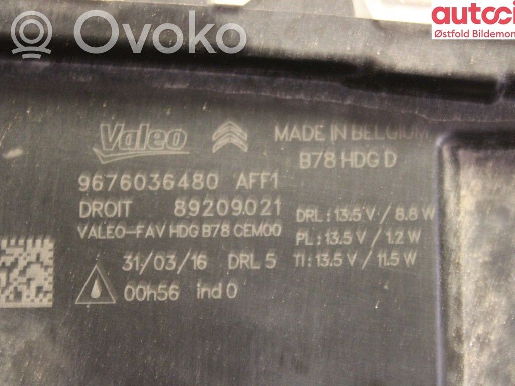Citroen C4 II Picasso Feu antibrouillard avant