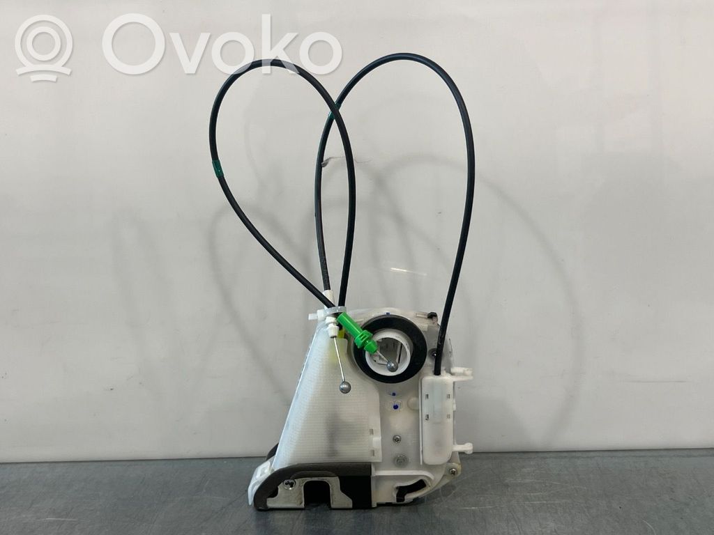 Toyota Yaris Takaoven lukko