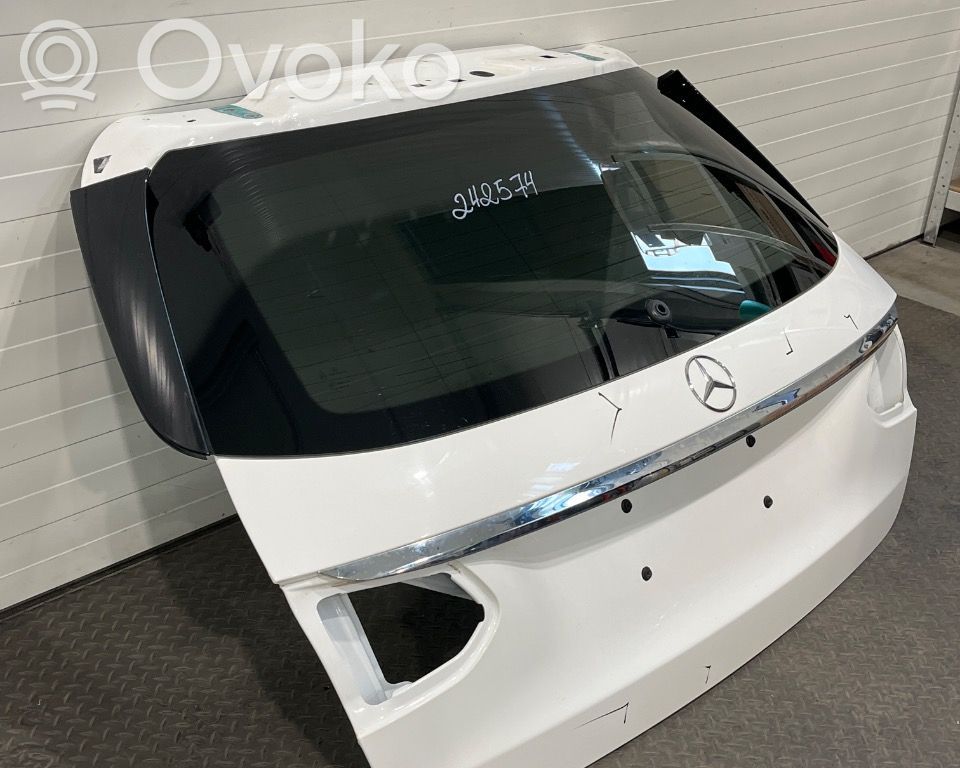 Mercedes-Benz C W205 Couvercle de coffre