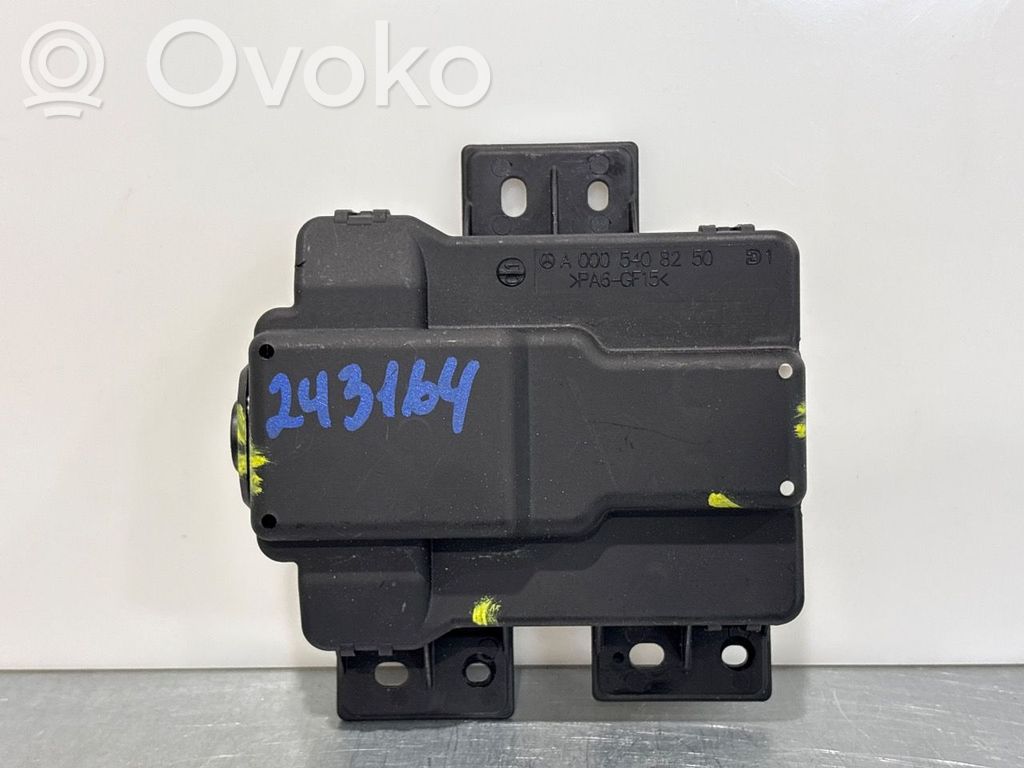 Skrzynka bezpieczników / Komplet   A0005408250,A000540825064,A000540825064,A0005408250,A000540825064