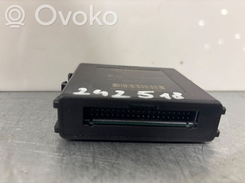 Toyota RAV 4 (XA40) Sonstige Steuergeräte / Module