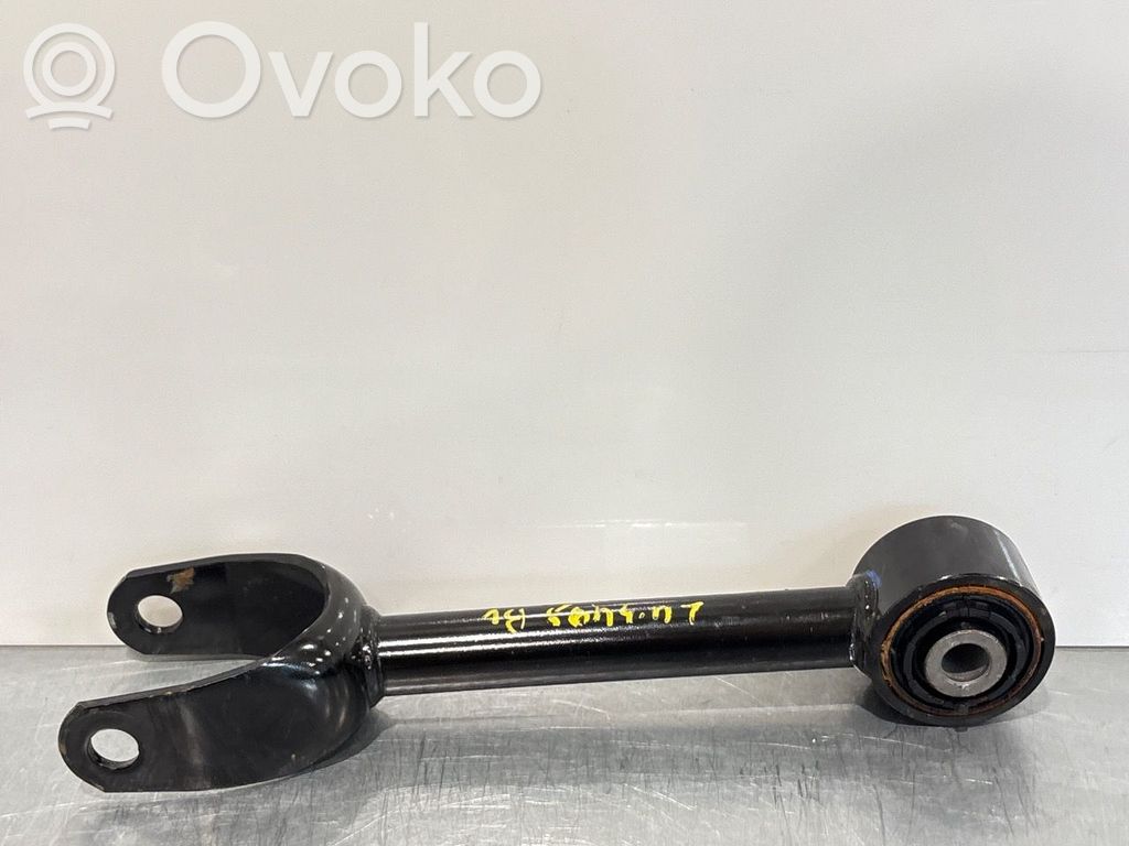 Tesla Model Y Takatukivarsi 