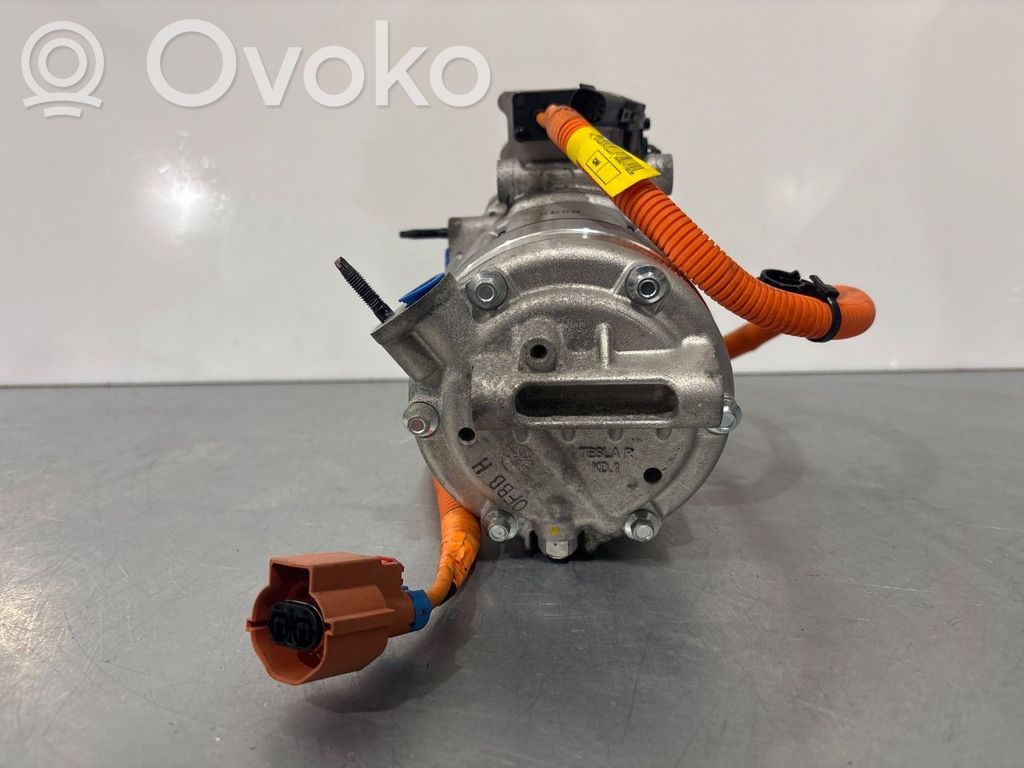 Tesla Model S Ilmastointilaitteen kompressorin pumppu (A/C)