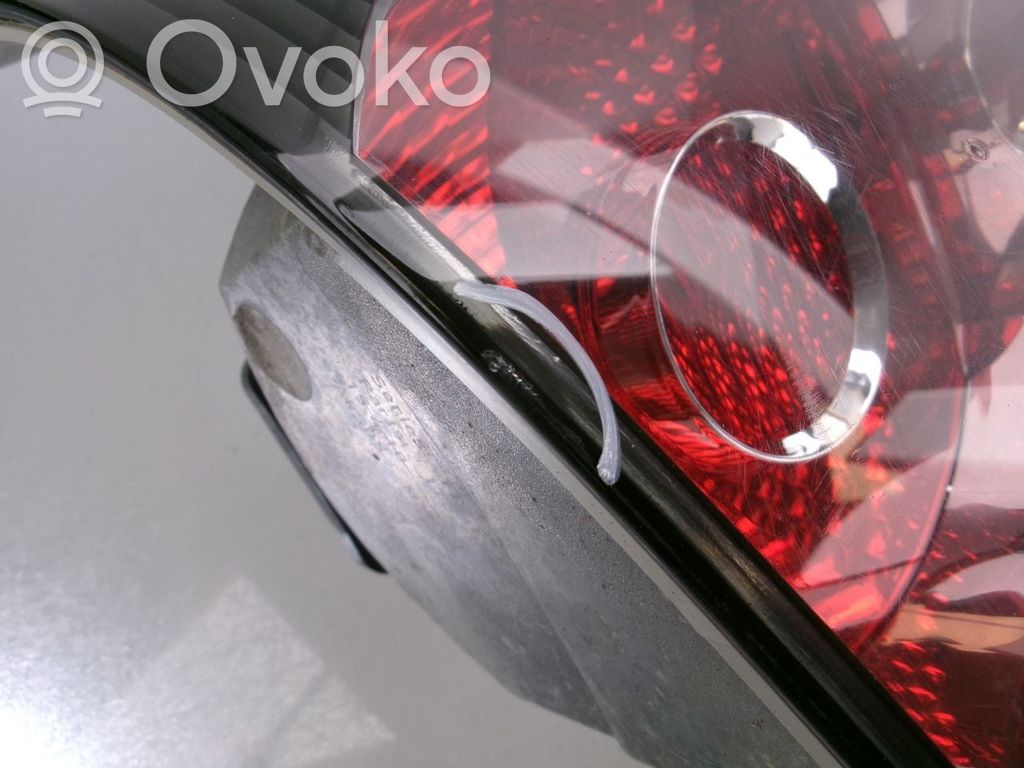 Volkswagen Touran I Feux arrière / postérieurs 