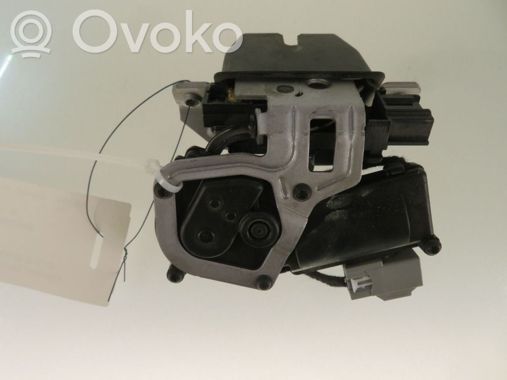Ford Mondeo MK V Takaluukun lukon salvan moottori 
