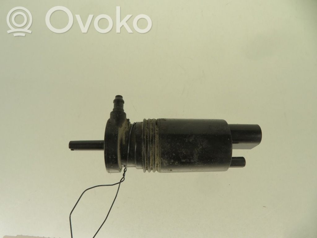 Volkswagen PASSAT B8 Pumpe Scheibenwaschanlage 