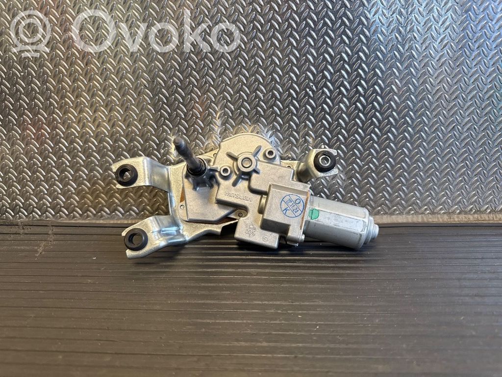 Mercedes-Benz EQB Silniczek wycieraczki szyby tylnej 