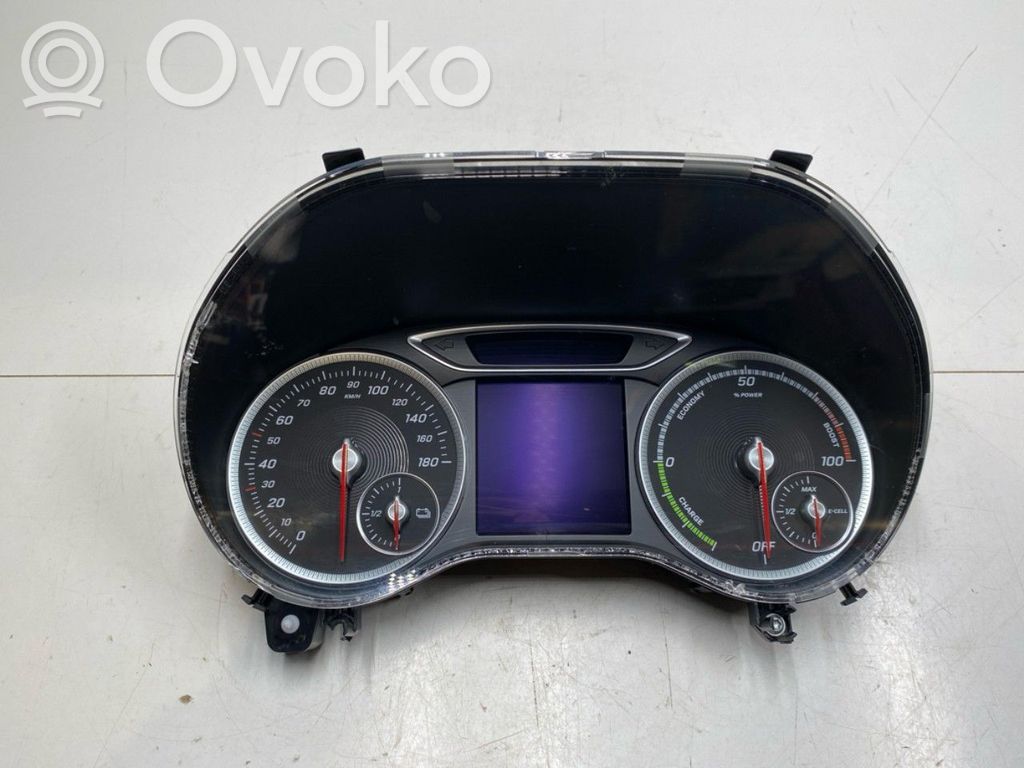 Mercedes-Benz B W246 W242 Vitezometru (grup de instrumente)