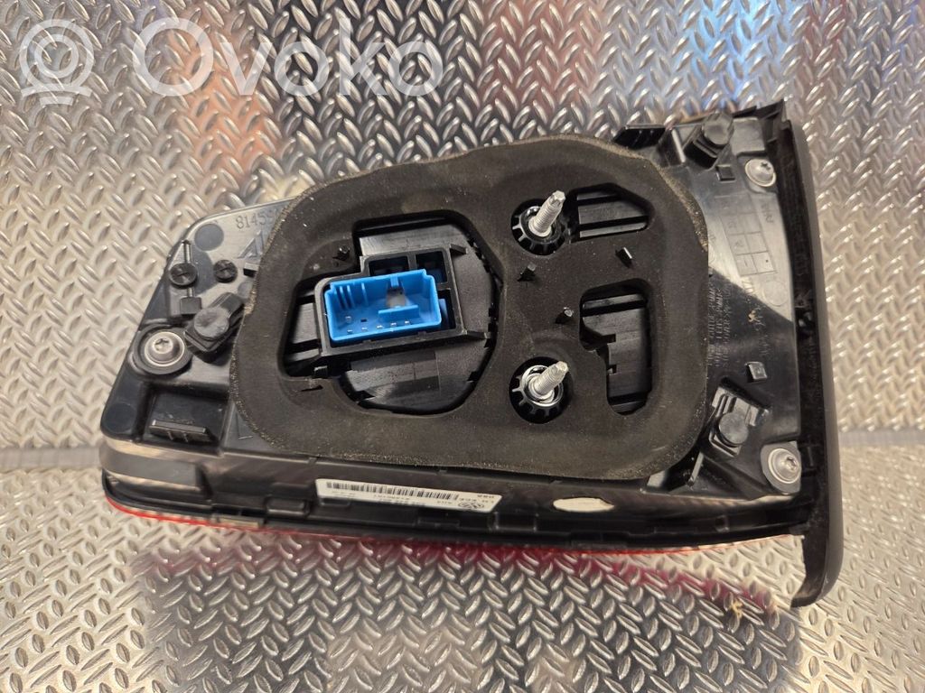 Volkswagen PASSAT B8 Lampa tylna 