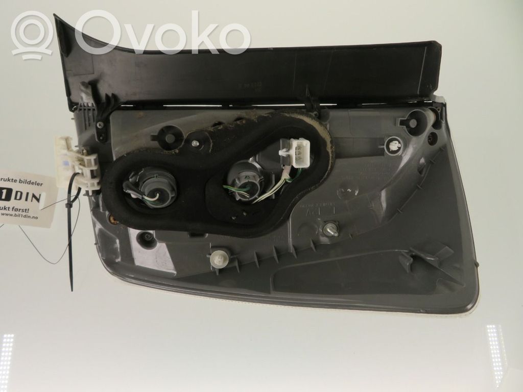 Toyota Prius+ (ZVW40) Rückleuchte Heckleuchte 
