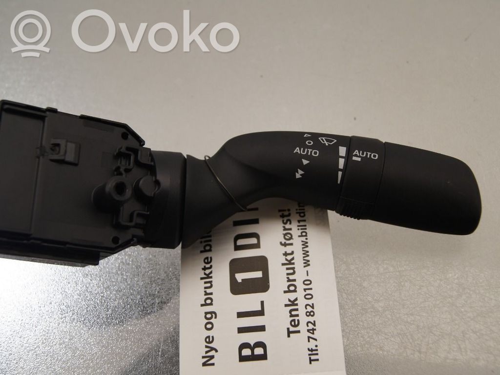 Toyota bZ4X Valytuvų rankenėlė