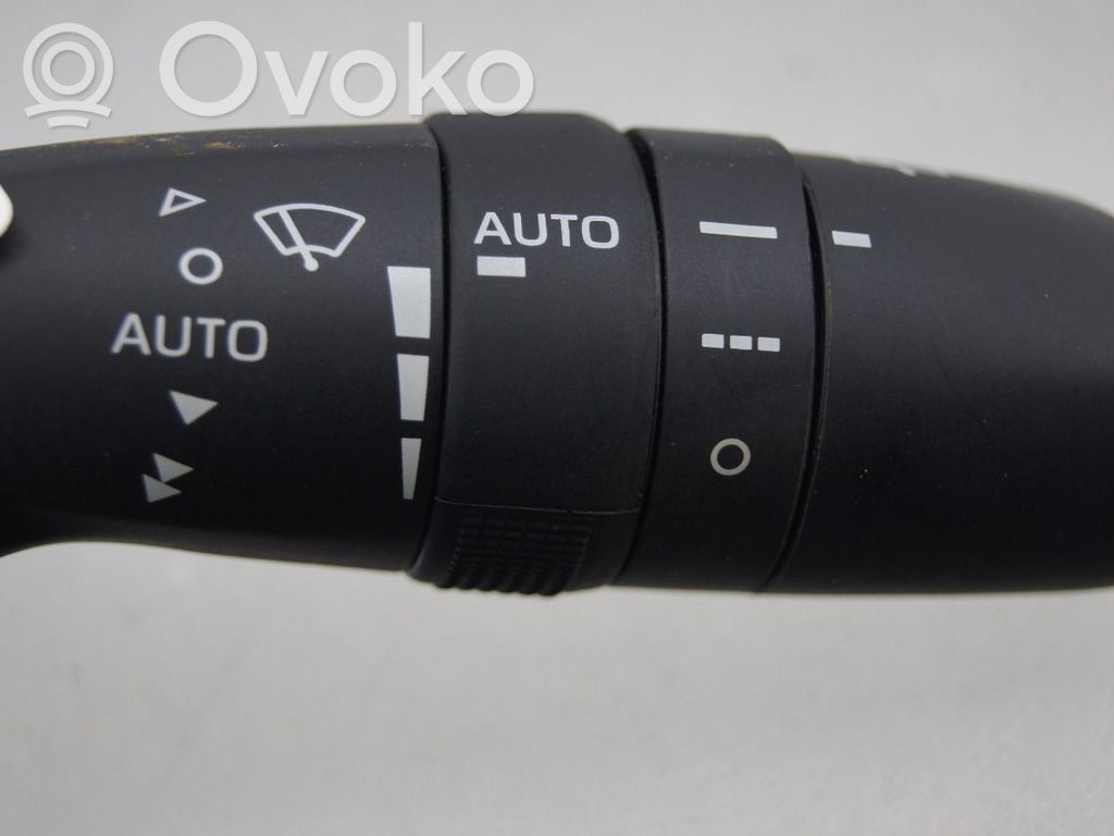 Toyota RAV 4 (XA50) Leva comando tergicristalli
