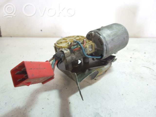 Tailgate lock latch