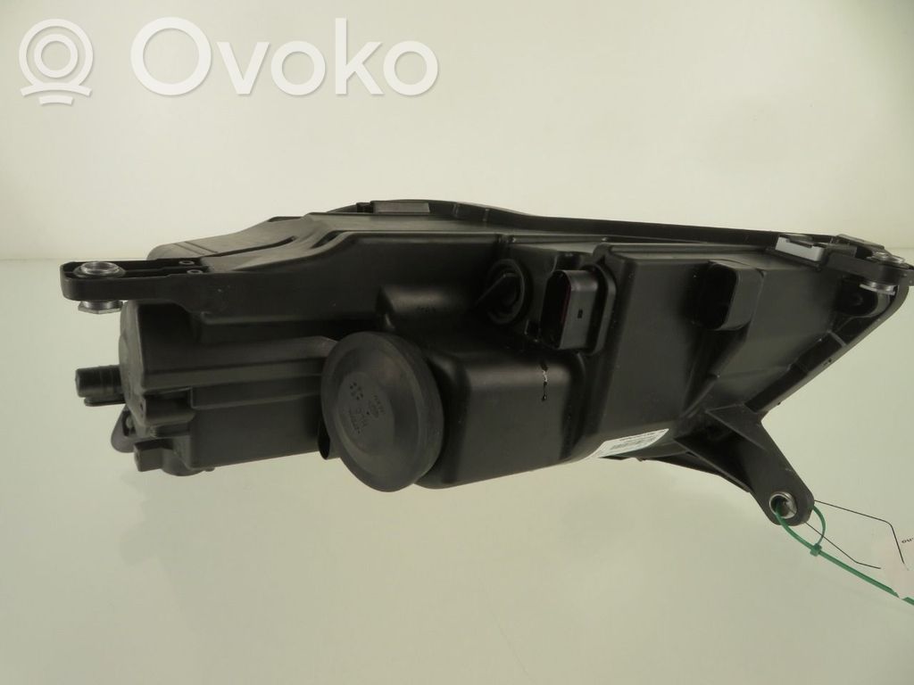 Volkswagen Tiguan Lampa przednia 