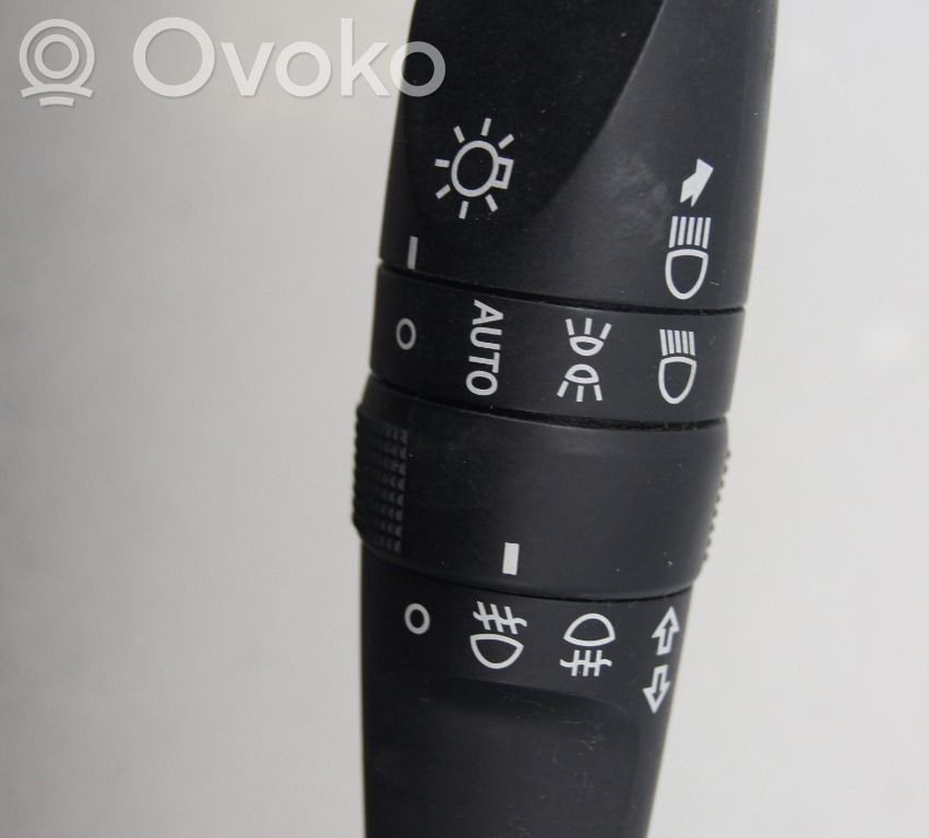 Toyota Auris E180 Inne przełączniki i przyciski