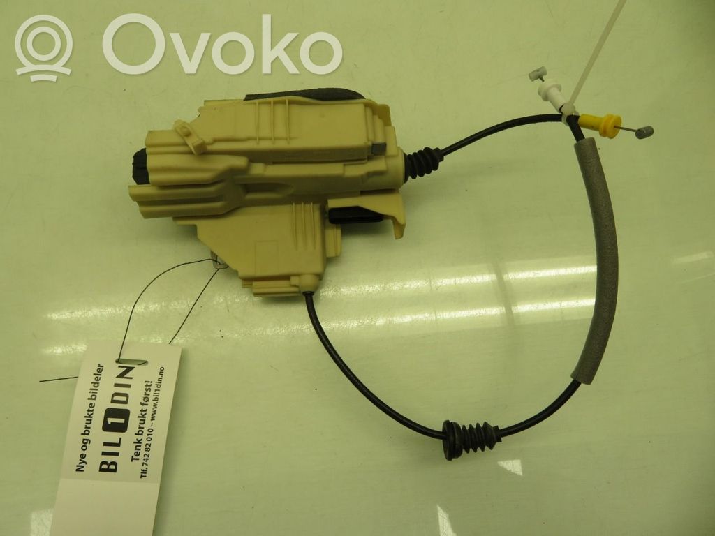 Volvo C40 Serratura portiera posteriore