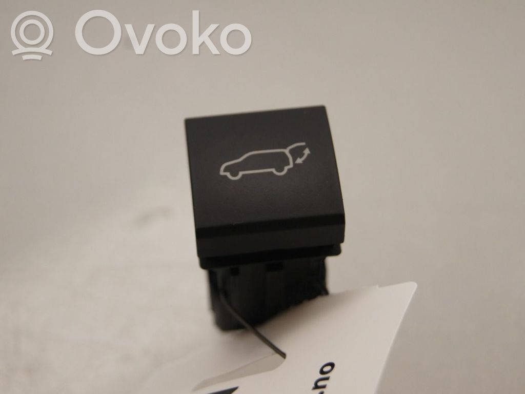 Toyota bZ4X Tailgate opening switch 
