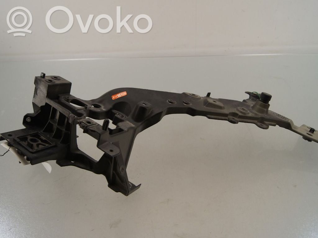 Polestar 2 Halterung Scheinwerfer 