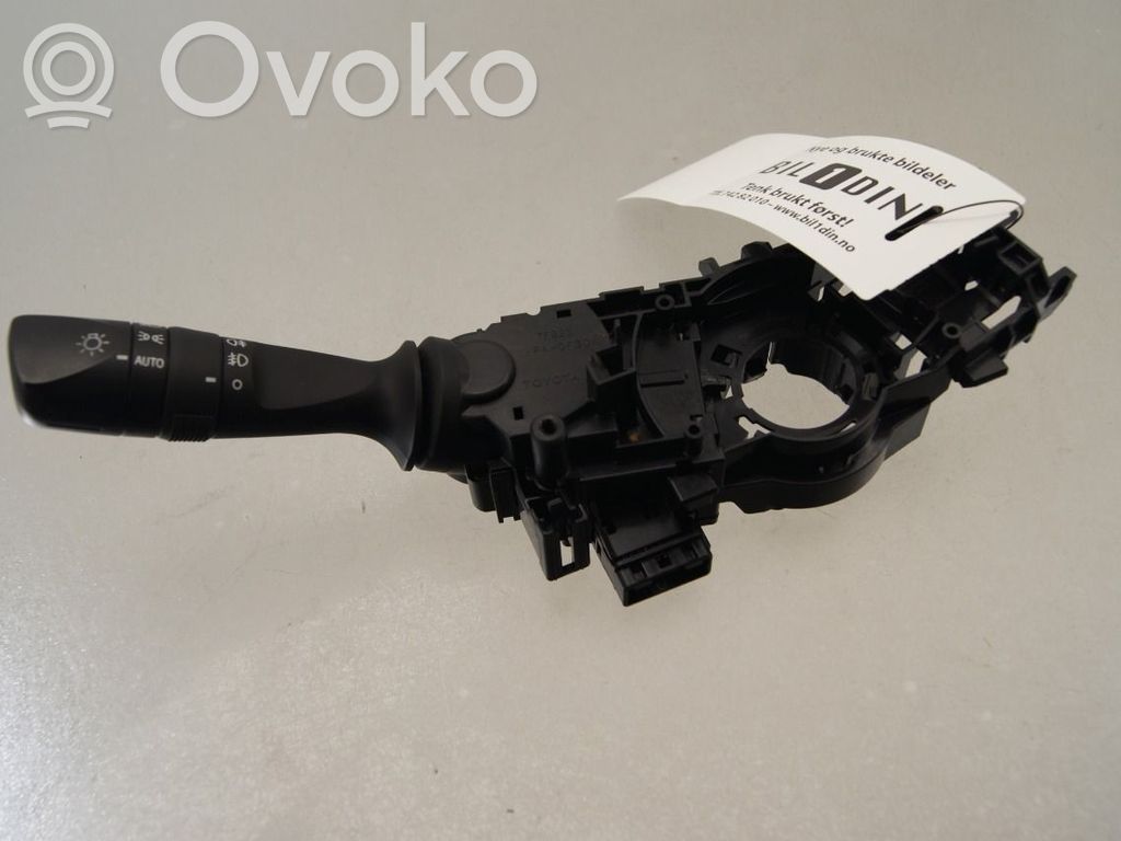 Toyota Hilux (AN120, AN130) Autres commutateurs / boutons / leviers 