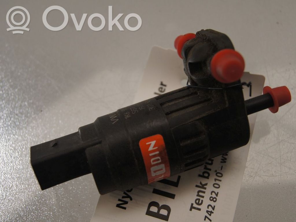 Audi A3 S3 8P Pompa spryskiwacza szyby przedniej / czołowej 