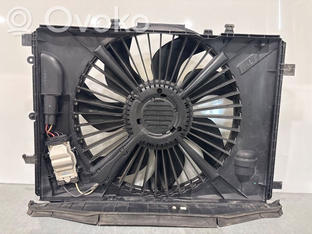 Mercedes-Benz E W212 Kale ventilateur de radiateur refroidissement moteur 