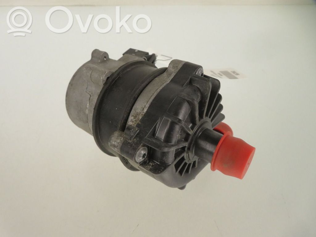 Porsche Taycan 9J1 Pompe de circulation d'eau 