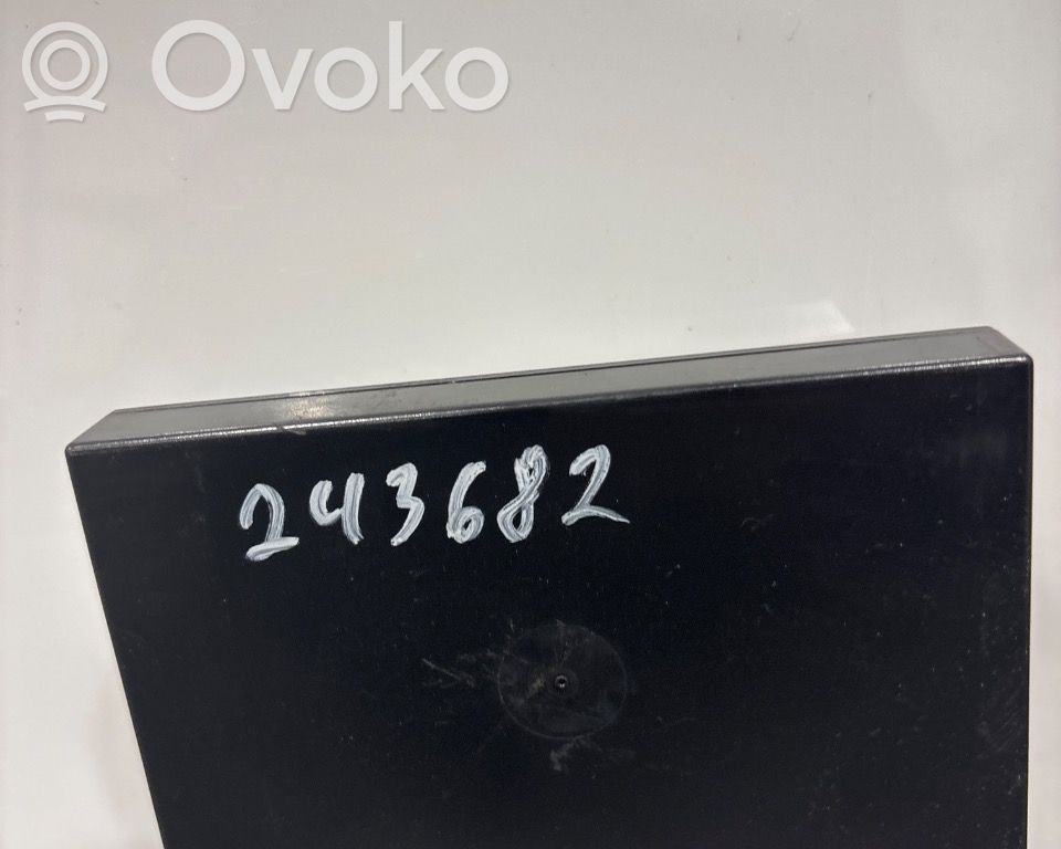 Audi A4 S4 B9 Tow bar trailer control unit/module 