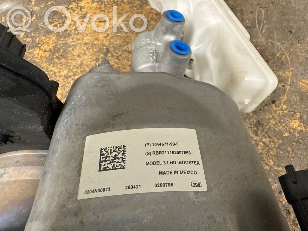 Tesla Model 3 Bremskraftverstärker
