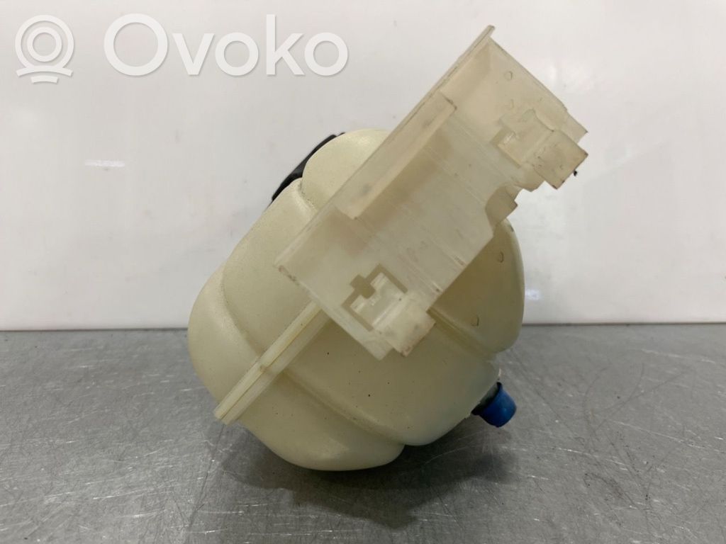 BMW 3 F30 F35 F31 Vase d'expansion de carburant 