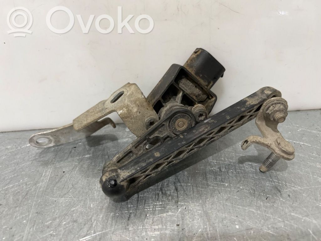 Volvo XC40 Sensore di livello di altezza della sospensione pneumatica anteriore (usato)
