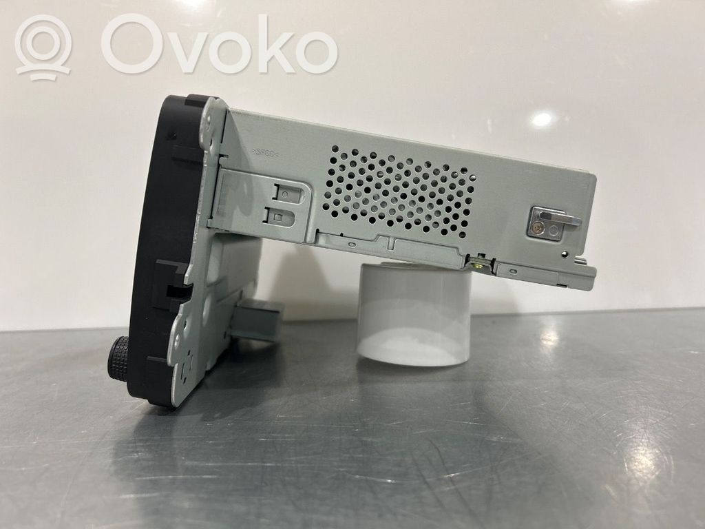Volkswagen Caddy Unitate principală radio/CD/DVD/GPS 