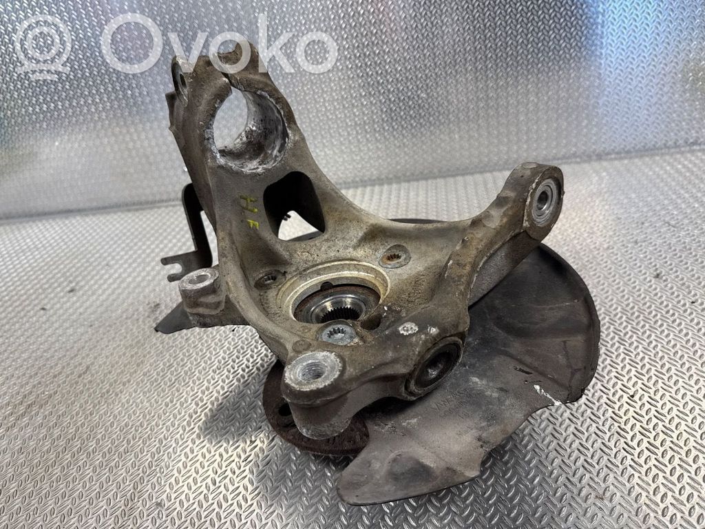 Volkswagen PASSAT B8 Zwrotnica koła przedniego