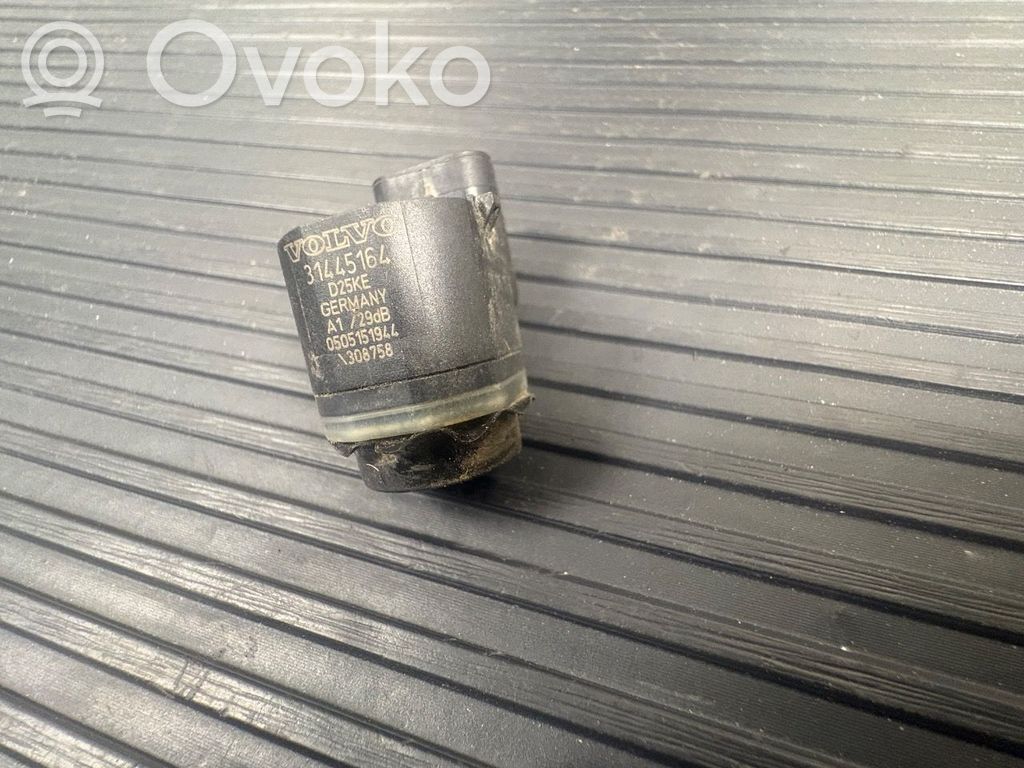 Volvo V70 Pysäköintitutkan anturi (PDC) 