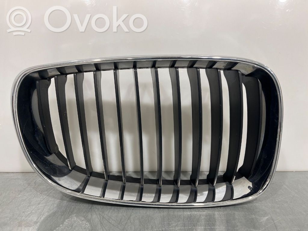 BMW 1 E81 E87 Šoninės oro grotelės