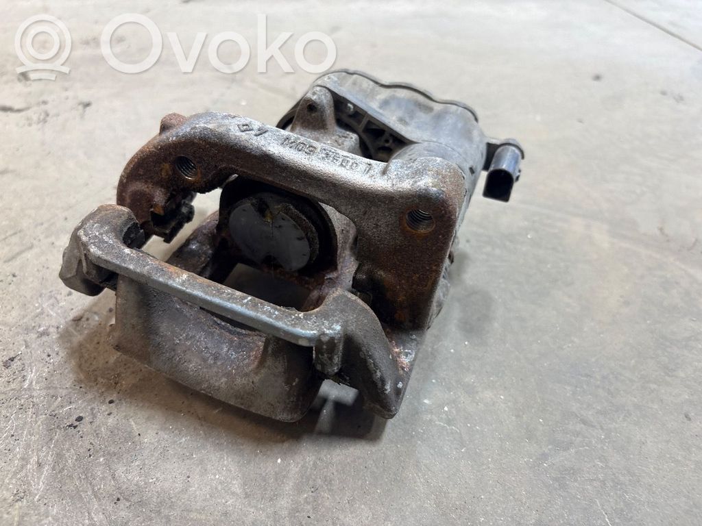 Citroen C5 Aircross Tylny zacisk hamulcowy
