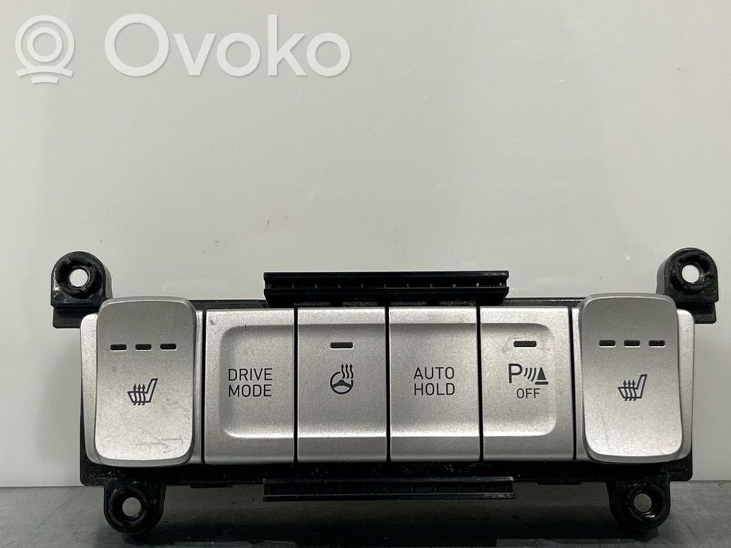 Hyundai Kona I Istuimen lämmityksen kytkin 