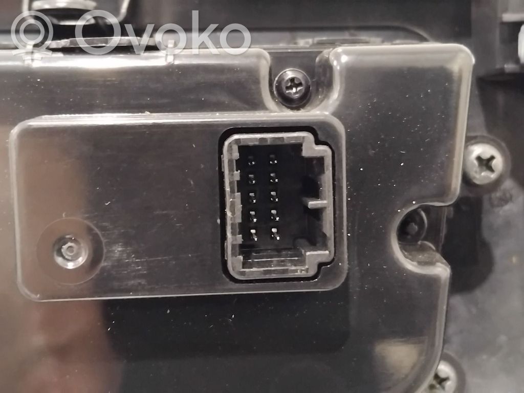 Nissan Navara D23 Rămă unitate control climatizare 