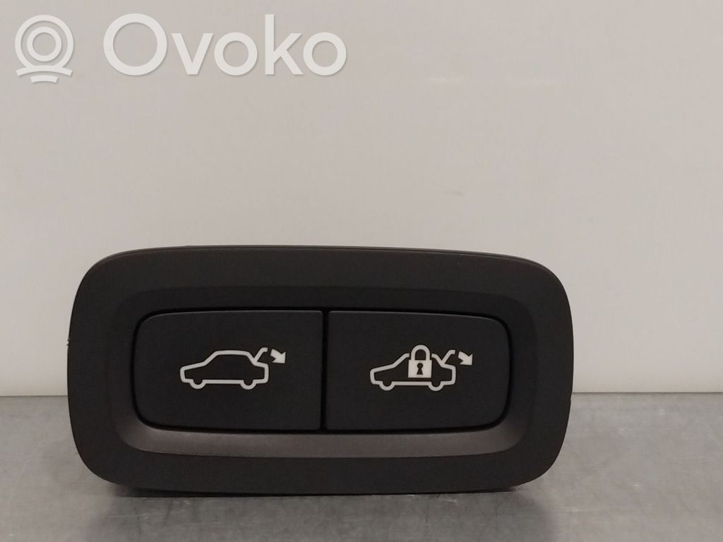 Volvo V60 Interruptor para abrir la puerta trasera