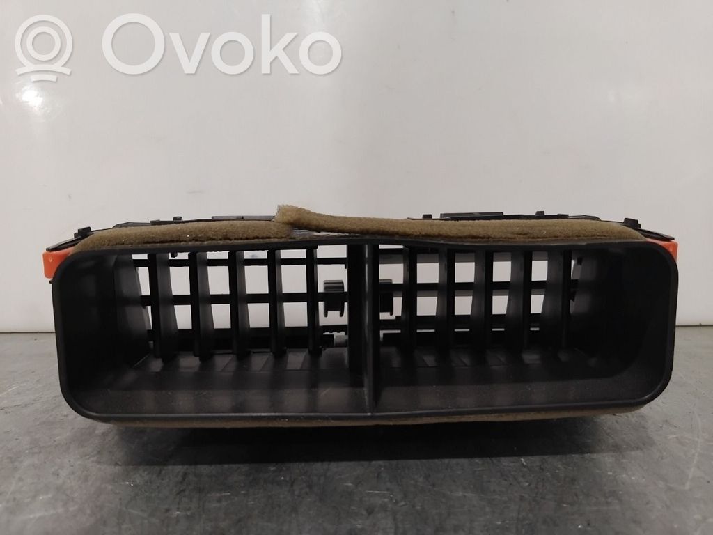 Toyota Yaris Grilă ventilație centrală