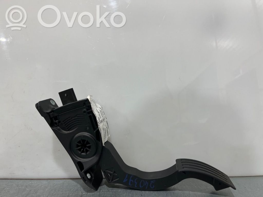 Ford Focus Pedał gazu / przyspieszenia 