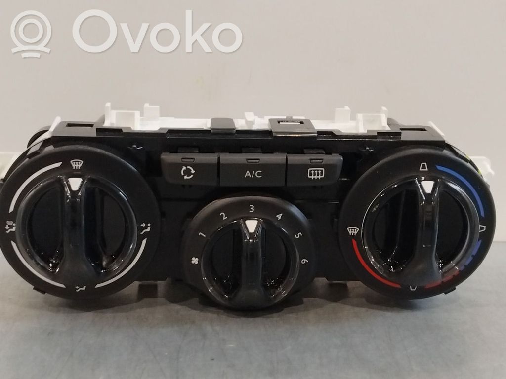 Peugeot 208 I Panel klimatyzacji / Ogrzewania 