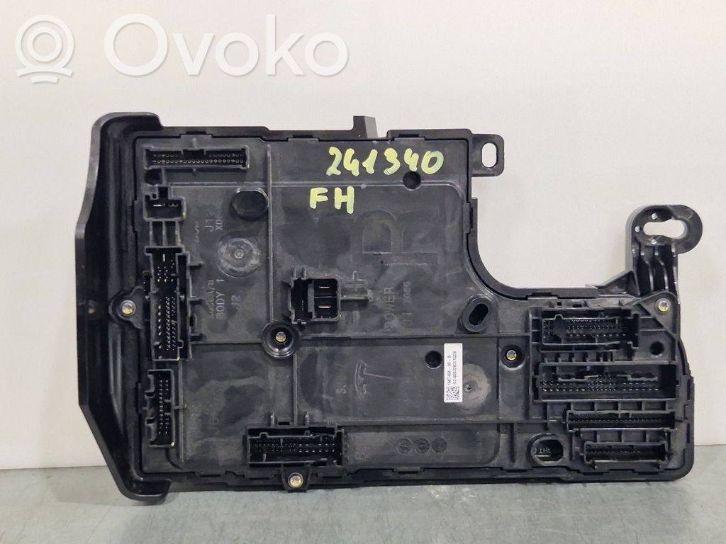 Tesla Model 3 Muut ohjainlaitteet/moduulit