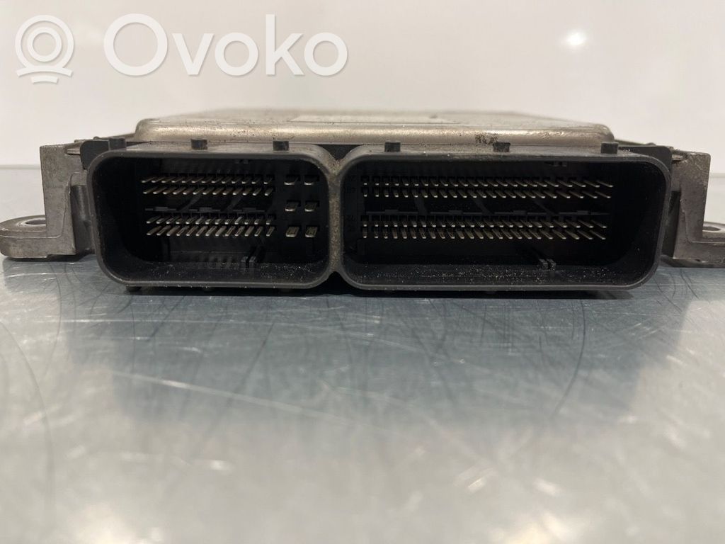 Mercedes-Benz C W204 Komputer / Sterownik ECU silnika 