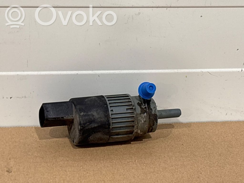 Ford Mondeo MK IV Pumpe Scheibenwaschanlage 