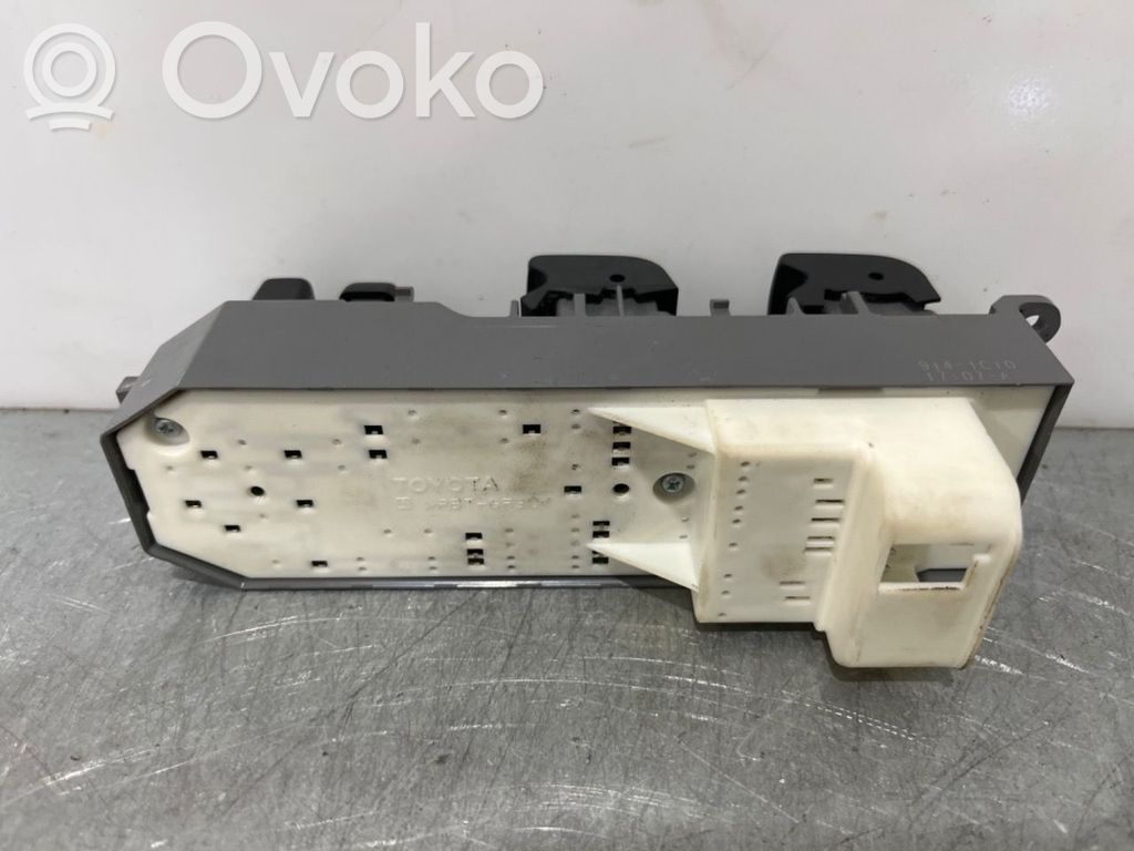 Toyota Urban Cruiser XP110 Przyciski szyb 