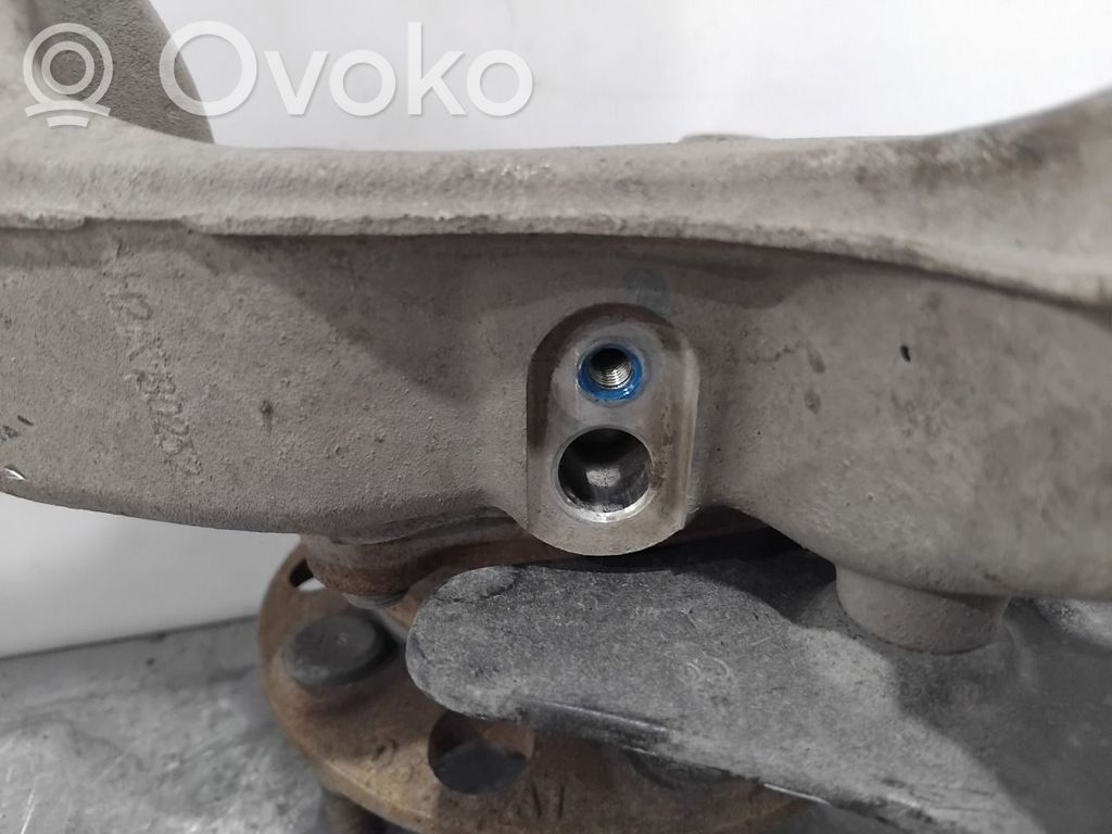 Hyundai Ioniq 5 Fuso a snodo con mozzo ruota anteriore