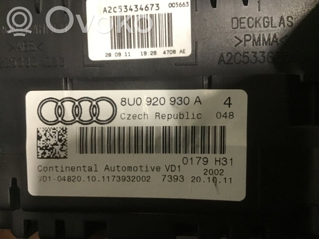Audi Q3 8U Geschwindigkeitsmesser Cockpit 