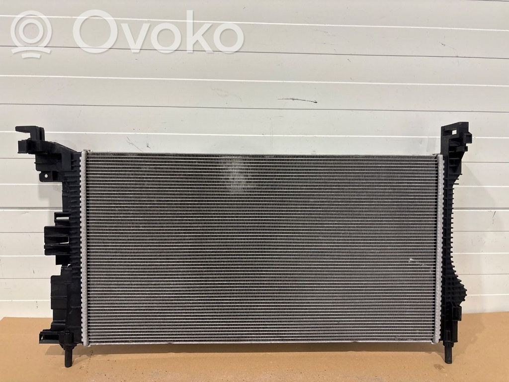 Volvo XC60 Radiador del refrigerante 